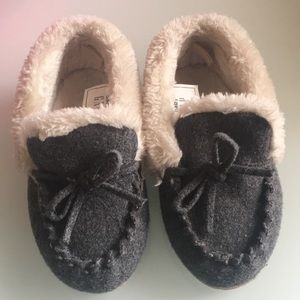 Gap boys Slippers